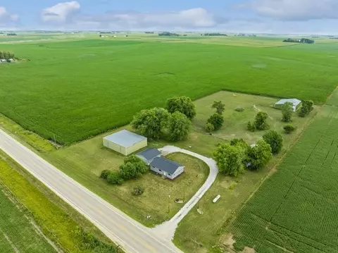 3750 Walker Rd, Walker, IA 52352 photo 17