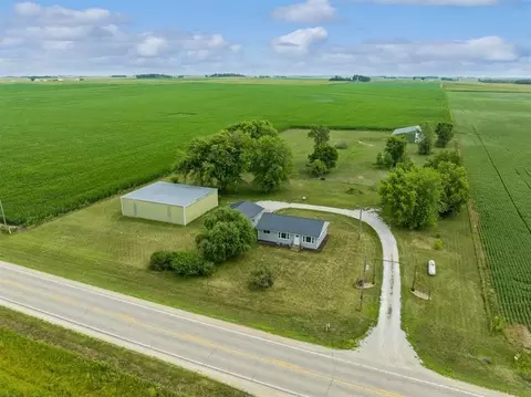 3750 Walker Rd, Walker, IA 52352 photo 16