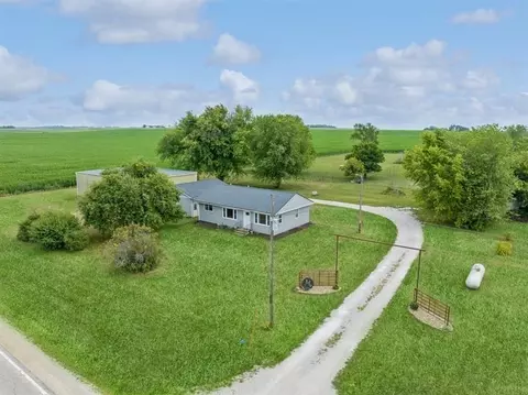 3750 Walker Rd, Walker, IA 52352 photo 15