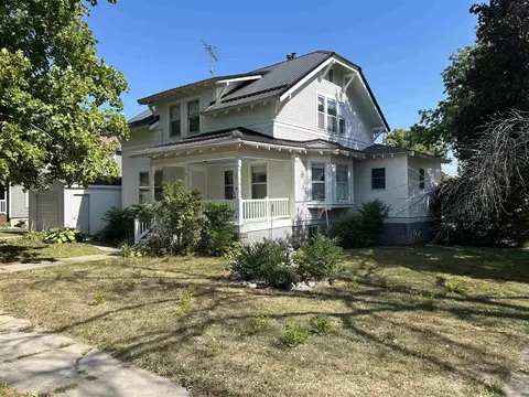 102 N 4th St, Greene, IA 50636