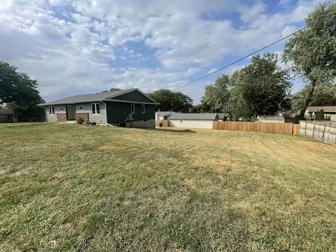 2010-2014 Upton Ave, Waterloo, IA 50701 photo 6