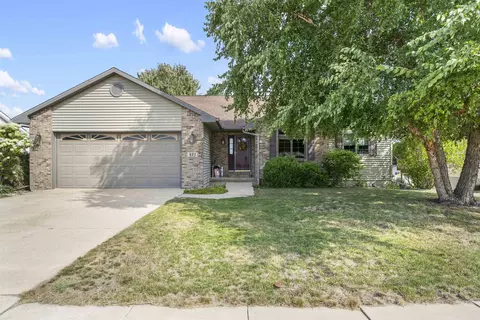 411 Alvarado Ave, Cedar Falls, IA 50613