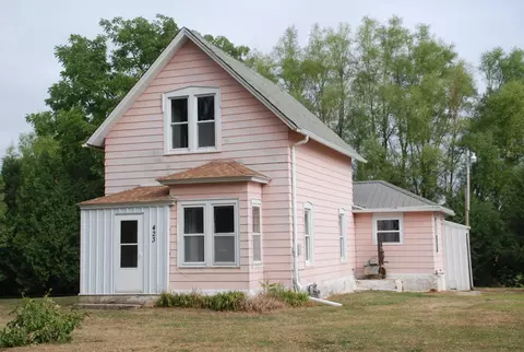 423 E Burger St, Hawkeye, IA 52147
