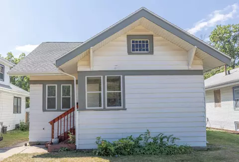 224 Williston Ave, Waterloo, IA 50702