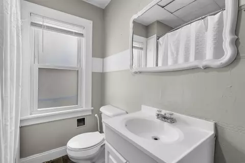 224 Williston Ave, Waterloo, IA 50702 photo 9