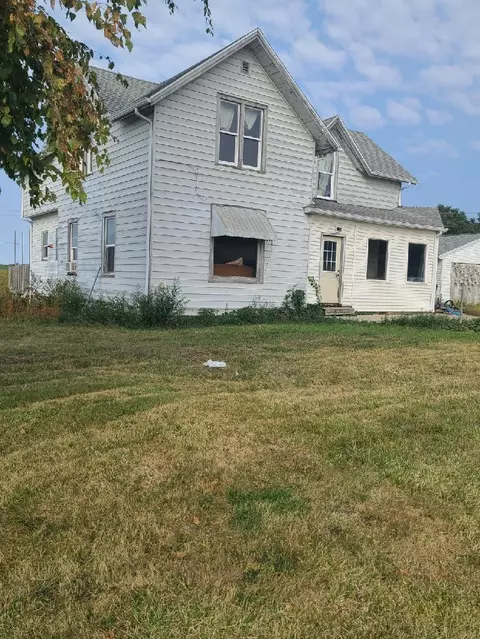 12504 18 Hwy, Postville, IA 52162