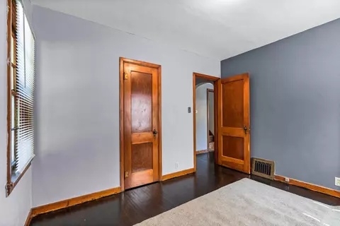 2807 E 4th St, Waterloo, IA 50703 photo 7