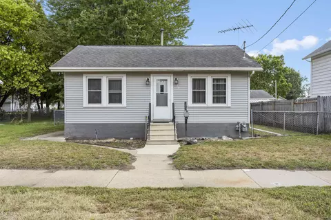 433 Kern St, Waterloo, IA 50703