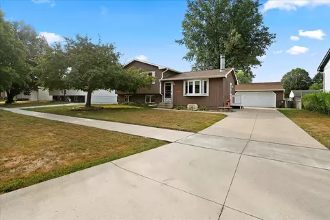1639 Oriole Ave, Waterloo, IA 50701
