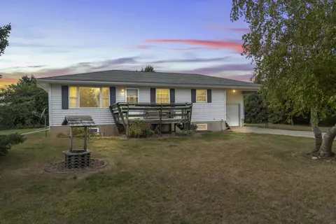 5047 F Ave, Arlington, IA 50606
