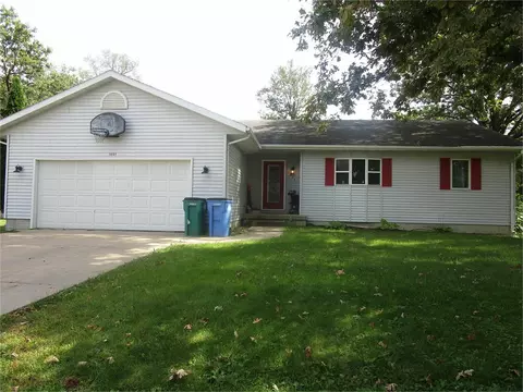 1001 2nd Ave, Evansdale, IA 50707
