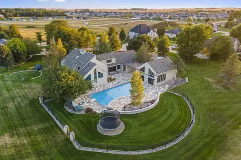 3807 Alexis Blvd, Cedar Falls, IA 50613