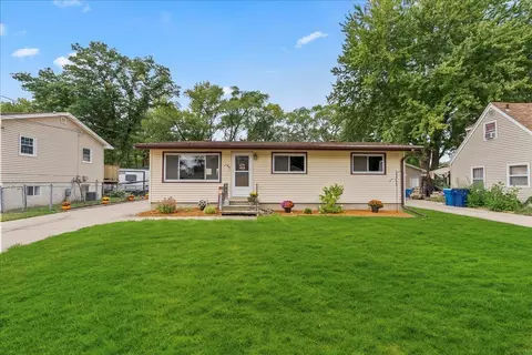 1336 Wren Rd, Waterloo, IA 50701