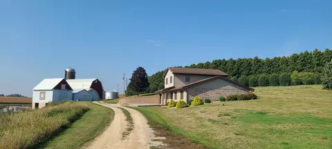 16801 Eagle Ave, Luana, IA 52156