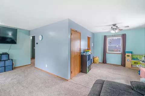 508 7th St, Gladbrook, IA 50635 photo 5