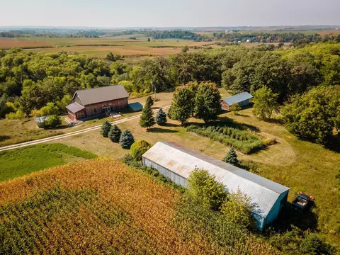 1289 County Road W42, Ossian, IA 52161