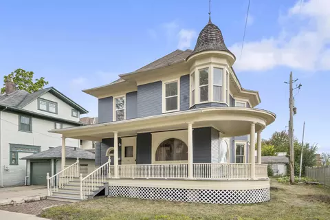 418 Walnut St, Waterloo, IA 50703