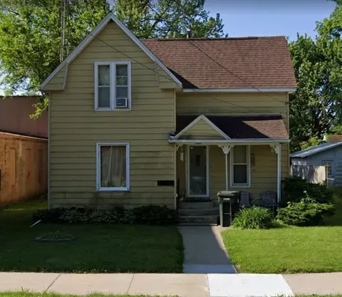 213 Center St, Waterloo, IA 50703