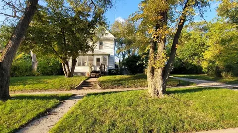 715 Cottage St, Waterloo, IA 50703