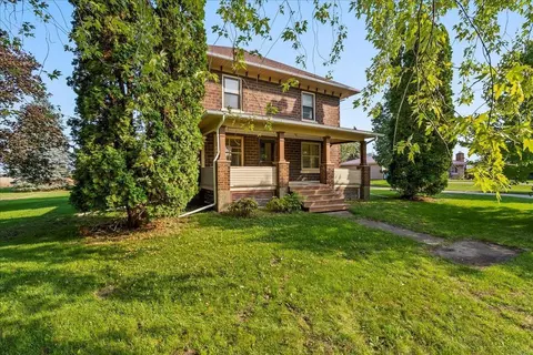 115 Elm St, Washburn, IA 50702