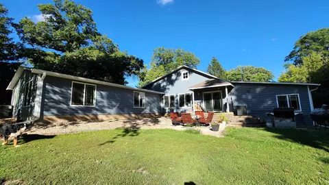 2556 Cottage Ave, Janesville, IA 50647