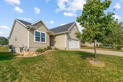 5021 Millenium Dr, Cedar Falls, IA 50613 photo 3