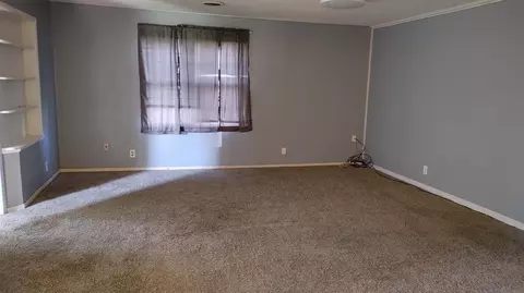 255 E Monroe St, Winthrop, IA 50682 photo 5