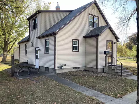 709-711 3rd Street Sw Cmn, Waverly, IA 50677