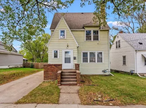 127 Linden St, Waterloo, IA 50703