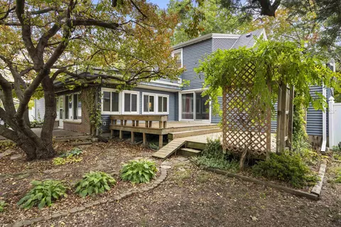 325 Cornwall Ave, Waterloo, IA 50702 photo 26