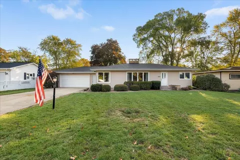 809 Sheridan Rd, Waterloo, IA 50701
