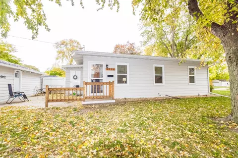 1221 Wisconsin St, Waterloo, IA 50702