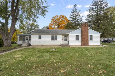 1400 Hammond Ave, Waterloo, IA 50702