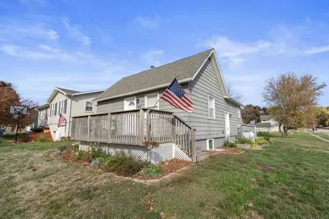 801 M Ave, Grundy Center, IA 50638