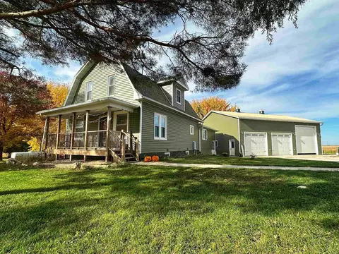 2335 210th St, Calmar, IA 52132