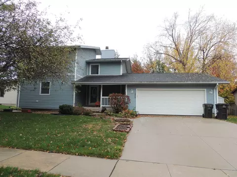 2808 Apollo St, Cedar Falls, IA 50613