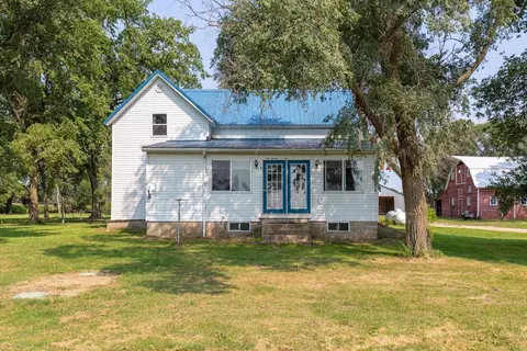 28817 290th St, New Hartford, IA 50660