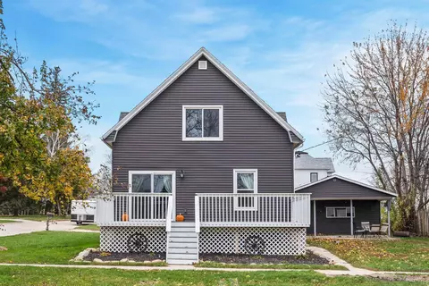 408 SW 2nd Ave, Tripoli, IA 50676