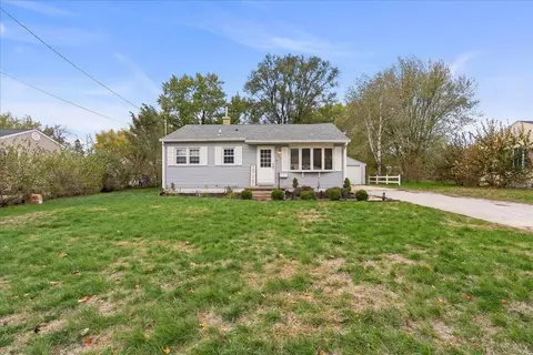 221 1st St, Washburn, IA 50702