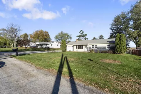 121 Lowder Rd, Waterloo, IA 50703 photo 2