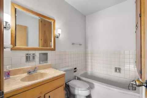 121 Lowder Rd, Waterloo, IA 50703 photo 10