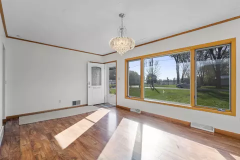 121 Lowder Rd, Waterloo, IA 50703 photo 3
