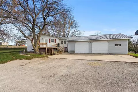 3326 Hamilton, Rowley, IA 52329