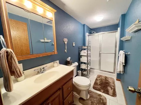 402 Pine Crest Dr, Decorah, IA 52101 photo 17