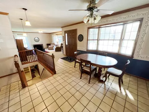 402 Pine Crest Dr, Decorah, IA 52101 photo 4