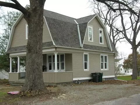 309 S Harrison St, Lake Mills, IA 50450