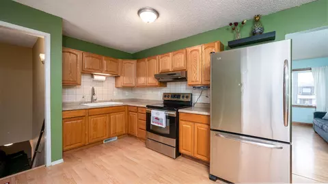 1517 Shultz St, Waterloo, IA 50707 photo 4