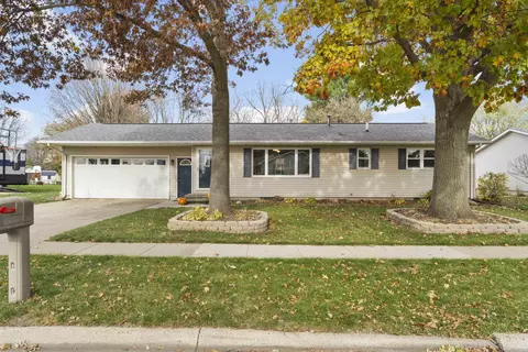 1212 Park Ave, Waverly, IA 50677