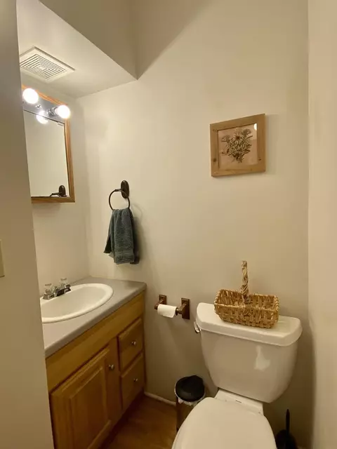 904 Fifth Ave, Decorah, IA 52101 photo 22