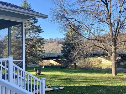 904 Fifth Ave, Decorah, IA 52101 photo 3
